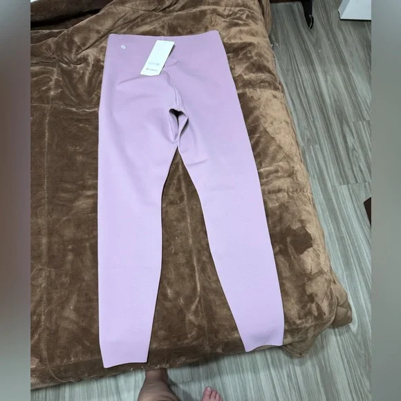 NWT woman’s size 12 Lululemon Lavender Lux purple Glow Up HR tight 28” - Picture 12 of 16